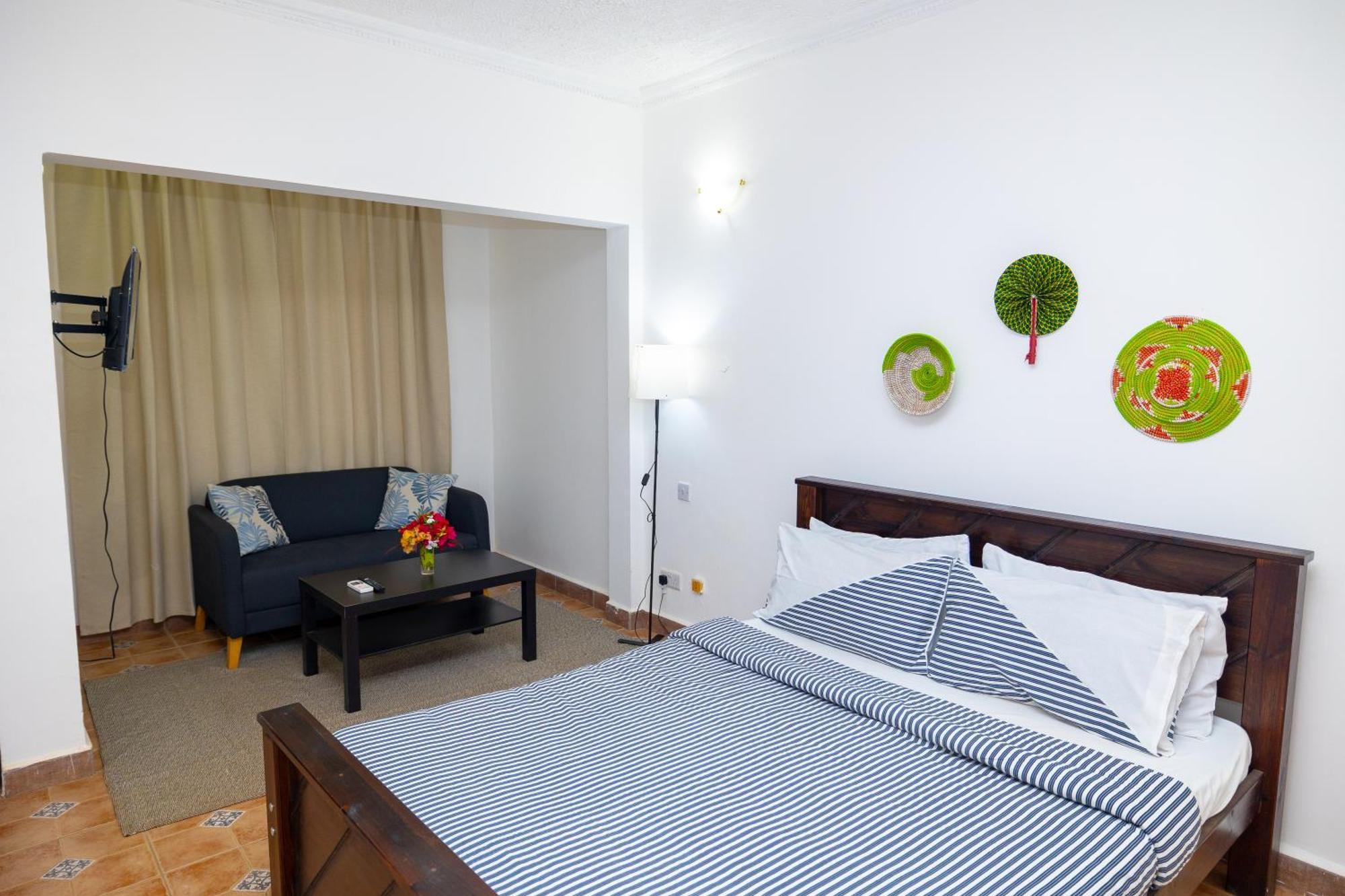 Sarges Hotel Serrekunda Εξωτερικό φωτογραφία